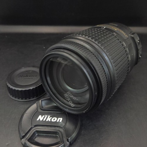 Nikkor 300 6 - f4.5-5.6, vr